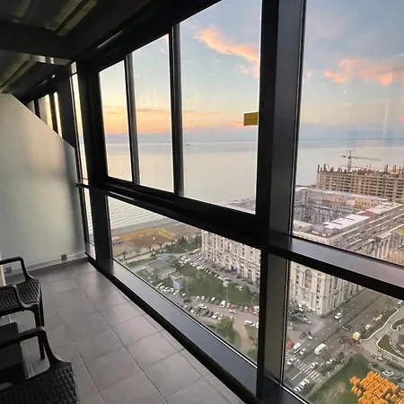 Del Mare Aparthotel Батуми Экстерьер фото