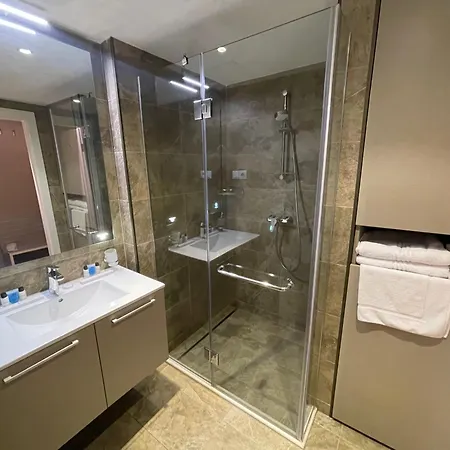 Del Mare Aparthotel Батуми Экстерьер фото